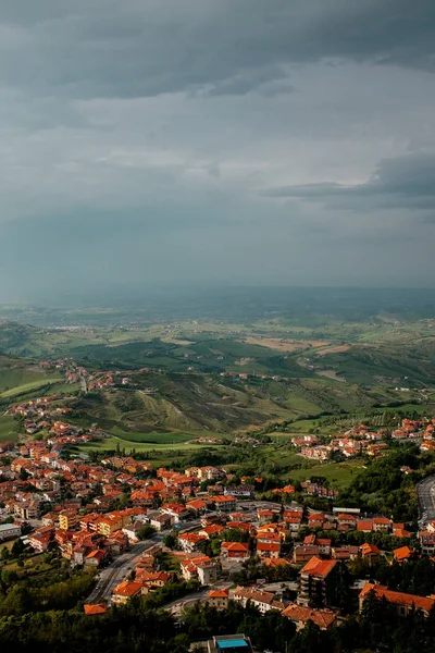 Recorrido por Italia, vista de la ciudad desde arriba — Foto de Stock