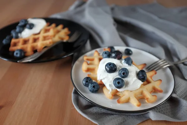 Viennese Waffle Ice Cream Blueberries View Breakfast Concept — Stock Photo, Image
