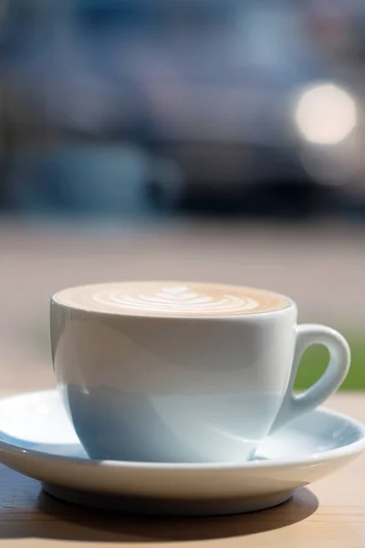 Kahve Üzerinde Arka Plan Bulanık — Stok fotoğraf