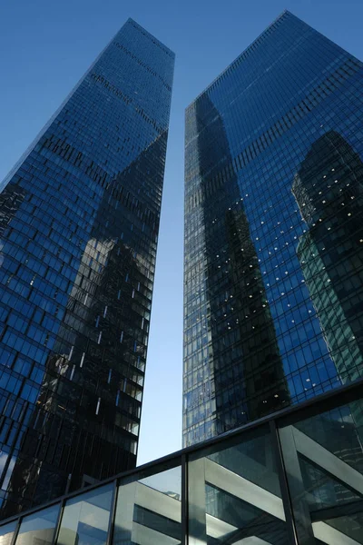 현대적인 건물과 — 스톡 사진