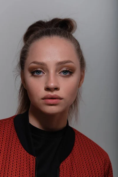 Portrait Teenager Girl Messy Ponytail Posing Studio — Stock Photo, Image