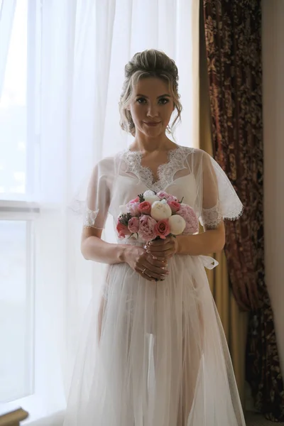 Portrait Bride Peignoir — Stock Photo, Image
