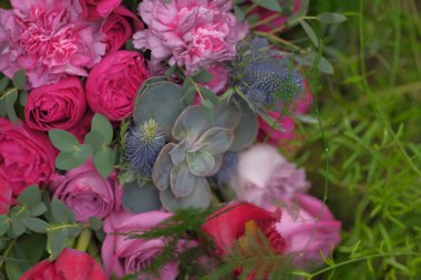 Pembe düğün buketi yakın çekim görüntüsü 