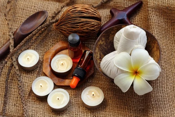 Frangipani ou Plumeria est fleur pour spa et massage . — Photo