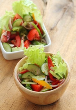 Karışık salata sebze için sağlıklı.