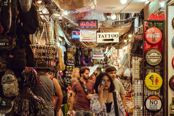 Bangkok Tailandia Noviembre 2019 Tiendas Estrecho Callejón Del Famoso Mercado — Foto de Stock