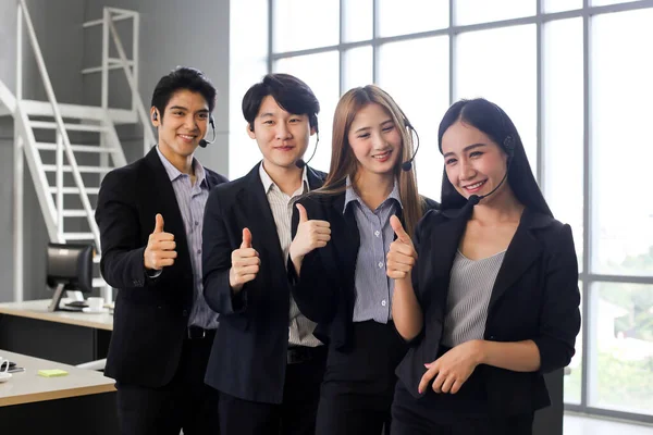 Asia Group Call Center Workers Confident Business Team Headset Office — стоковое фото