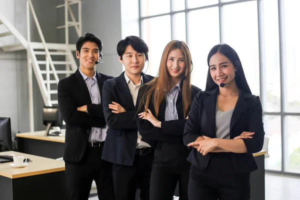 Asia Group Call Center Workers Confident Business Team Headset Office — Stock fotografie