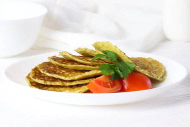 Ispanaklı ve domatesli vejetaryen krep.