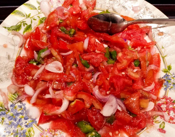 Tasty Homemade Tomatoes Salad White Bowl — Stock Photo, Image