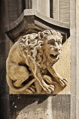 Gothic Town Hall Marienplatz, Münih, ORME aslan figürü