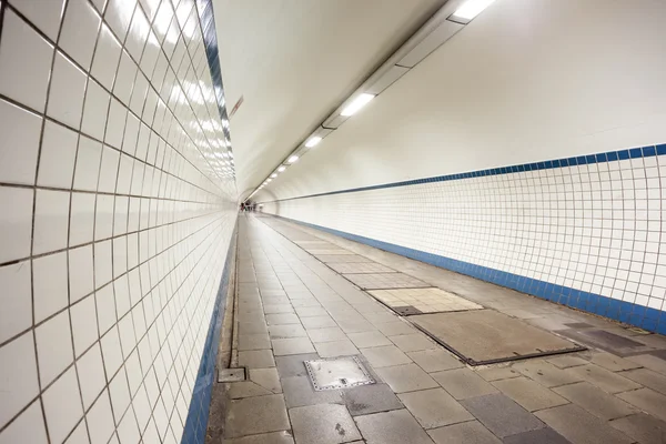 trafiğe kapalı bisiklet tünel