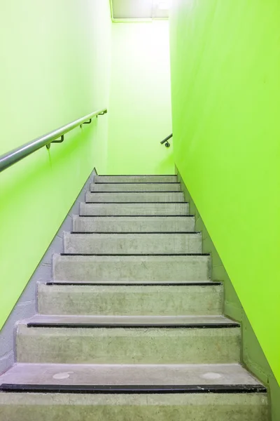 Escadaria em um edifício — Fotografia de Stock