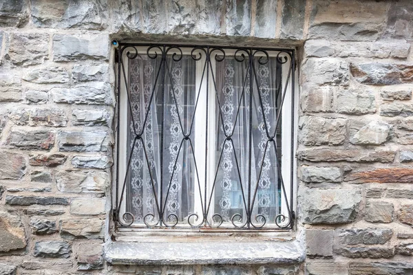Una vieja ventana — Foto de Stock