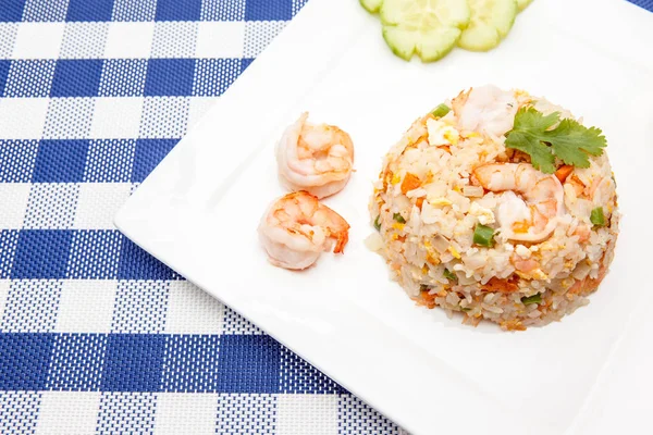 Thailändisches Essen auf einem Teller — Stockfoto