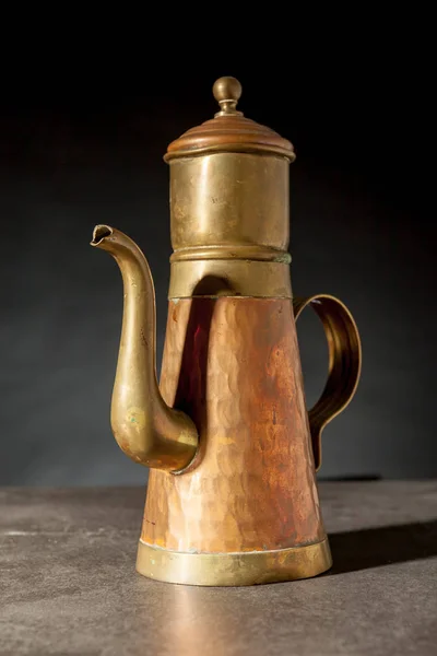 铜咖啡壶 — 图库照片