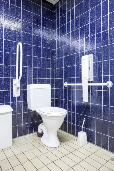 Een handicap toilet — Stockfoto