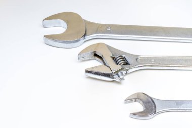 İngiliz anahtarı ve İngilizce anahtar