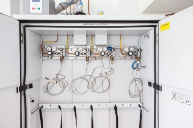 dolap endüstriyel gaz şişeleri için