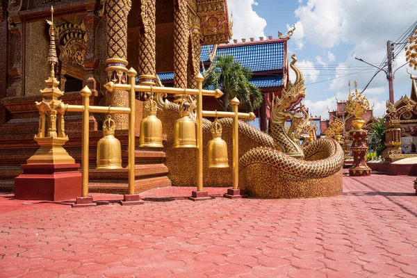 Klokken in de Thaise tempel — Stockfoto