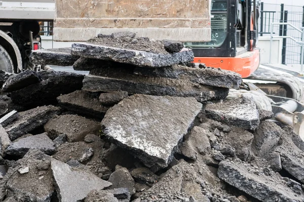 Breaking out asphalt — Stock Photo, Image