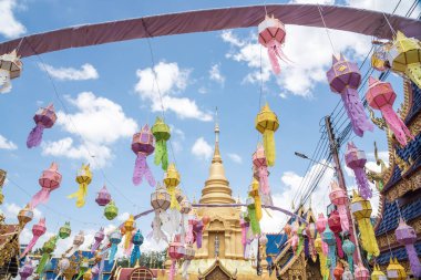 Geleneksel kağıt fener 