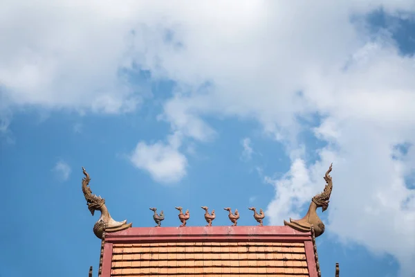 Cima de un templo tailandés — Foto de Stock