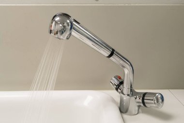 Çocukların termostatik banyo musluğu.