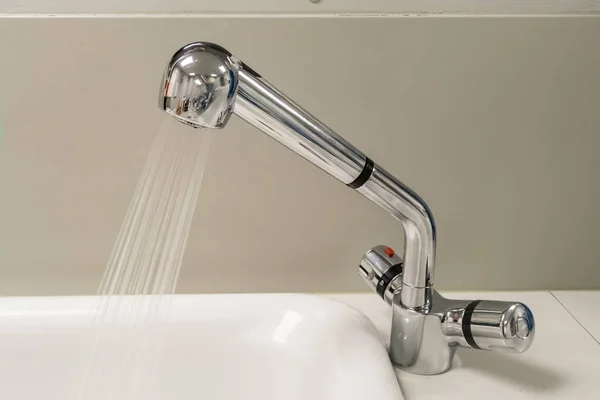 Children's thermostatic bath tap — Stock Photo, Image