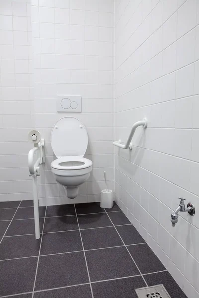 Een handicap toilet — Stockfoto