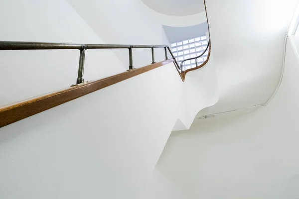 Edificio Antiguo Encuentra Esta Hermosa Escalera —  Fotos de Stock