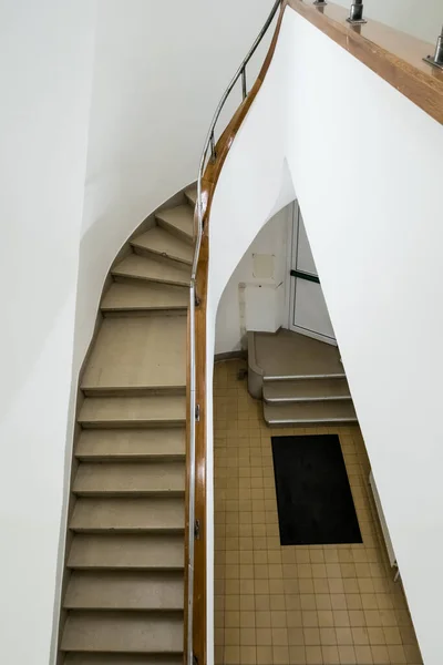 Dans Vieux Bâtiment Est Situé Bel Escalier — Photo