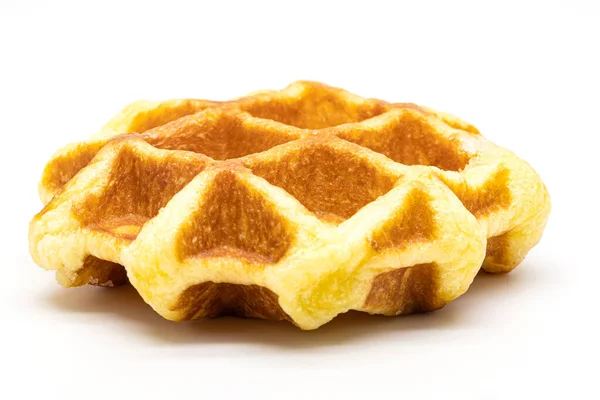 Fechar fresco de waffles isolar no fundo branco . — Fotografia de Stock
