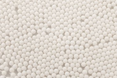 Beyaz arka planda izole edilmiş Homeopati ilaçları