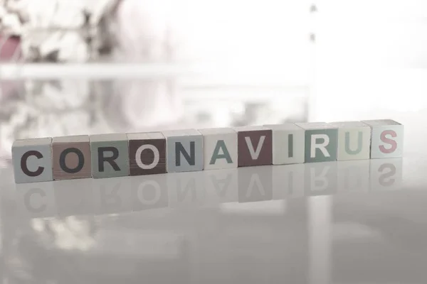 Juego Coronavirus Cubo Cartas Sobre Fondo Blanco —  Fotos de Stock