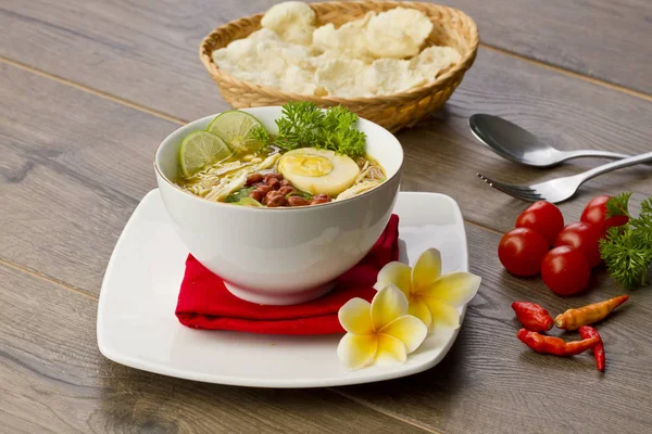 Soto ayam Indonesian chicken soup — Stock Photo, Image