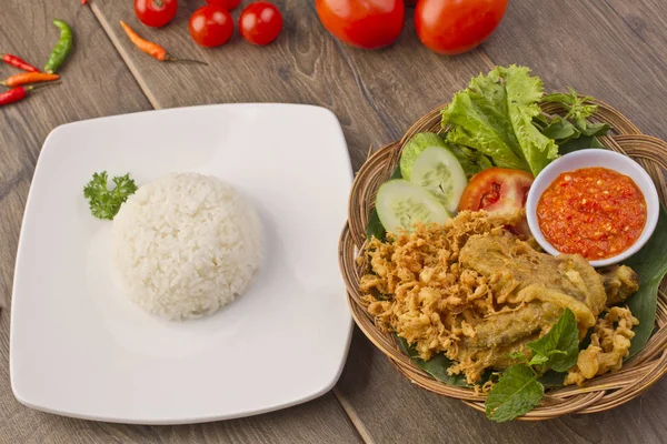 Ayam goreng dan ayam panggang — Stok Foto