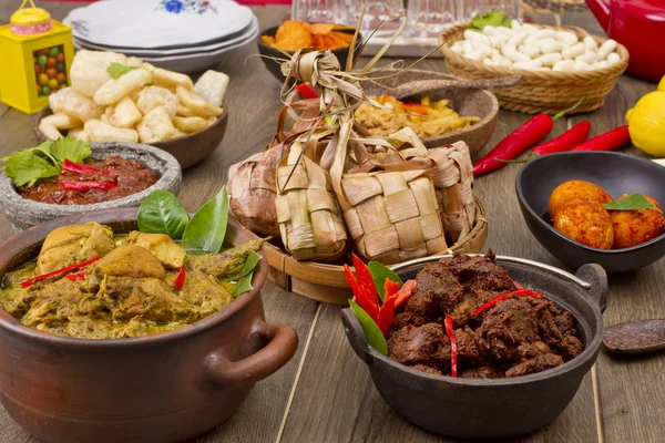 Ketupat Lebaran, bolo de arroz indonésio — Fotografia de Stock