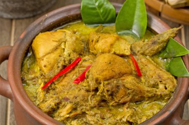 Endonezya tavuk köri 