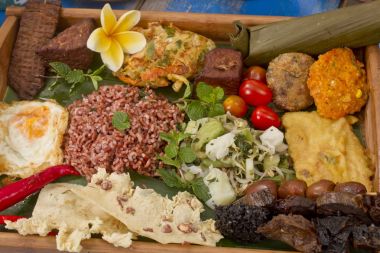 Endonezya pecel bir sebze salatası