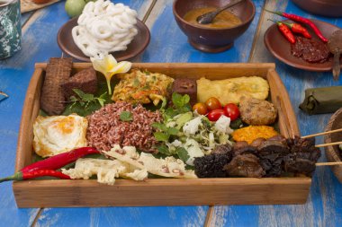 Endonezya pecel bir sebze salatası