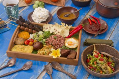 Endonezya pecel bir sebze salatası