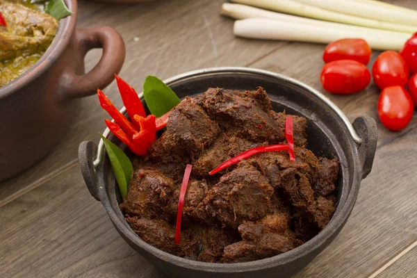 Beef rendang Indonesian food — Stock Photo, Image