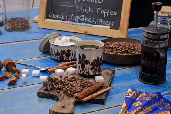 Una taza de café caliente — Foto de Stock