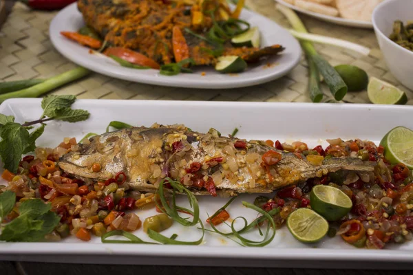 午餐菜单的鱼 印尼食品 — 图库照片