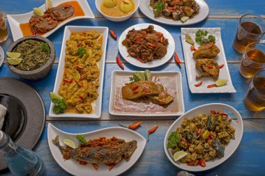 Öğle yemeği için Endonezya set menü