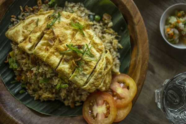 kızarmış pilav - öğle yemeği için Endonezya tarifi