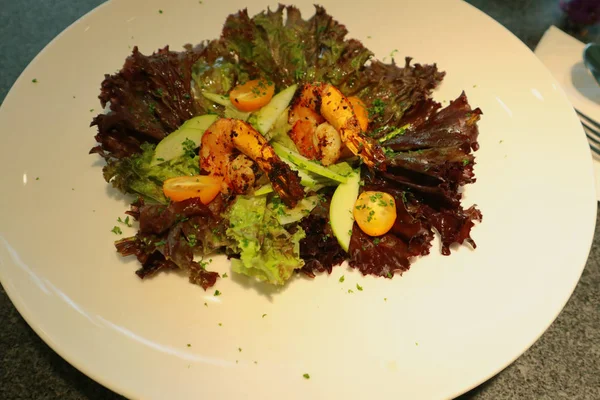 Shrimp Salad Lunch — Stock Photo, Image