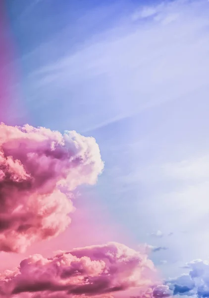 Мечтательное сюрреалистическое небо как абстрактное искусство, фантазия пастельные цвета backg — стоковое фото