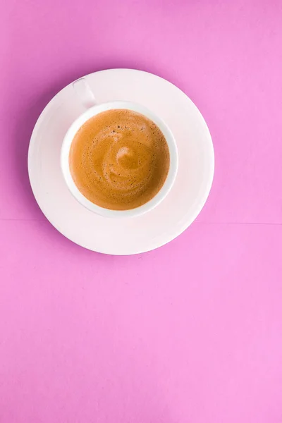 Copa de café francés caliente como bebida de desayuno, tazas planas en pin — Foto de Stock